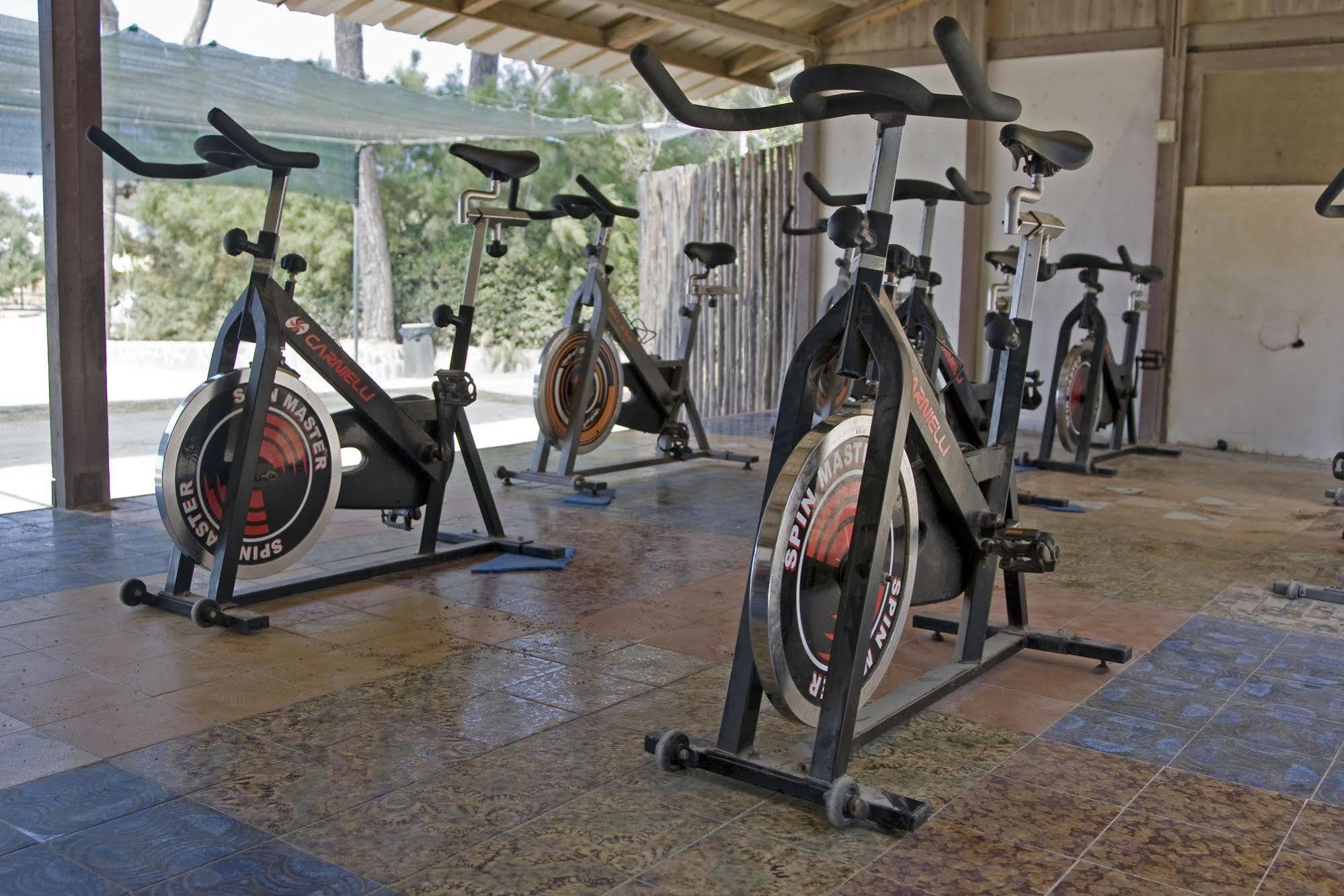 מרינה די צ'צ'ינה Villaggio Club Cecina מראה חיצוני תמונה